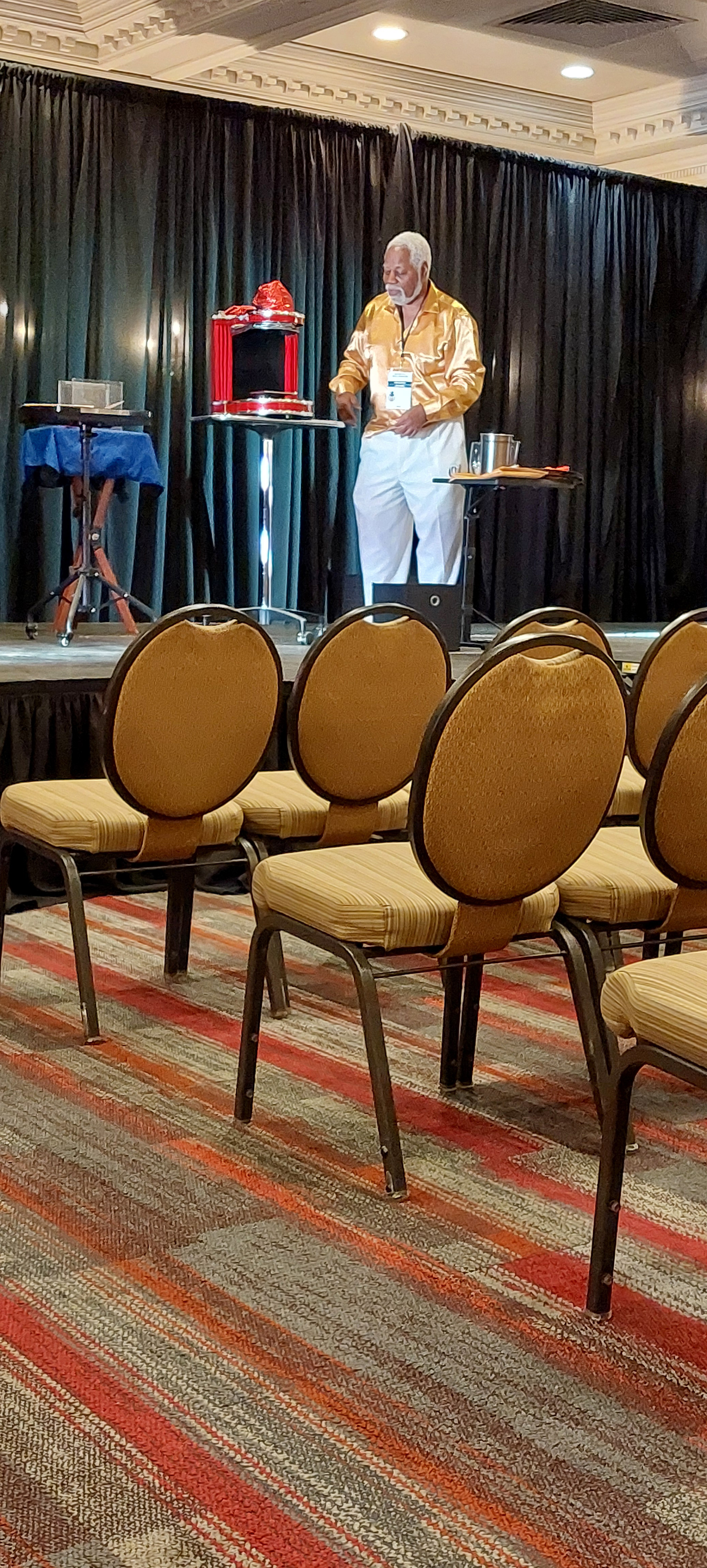 04 Chris Capehart preshow.jpg